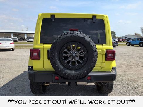 Used 2022 Jeep Wrangler Unlimited Rubicon w/ Trailer Tow Package AWD/4WD image 5