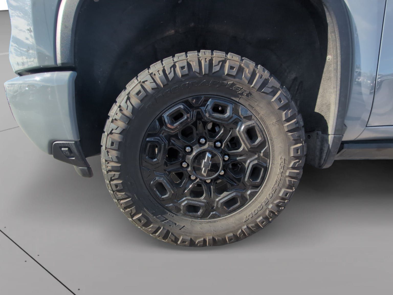 Used 2024 Chevrolet Silverado 2500 LTZ w/ LTZ Plus Package AWD/4WD image 9