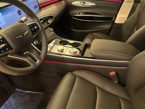 New 2026 Genesis GV70 2.5T AWD/4WD image 10
