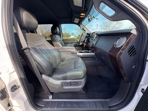 Used 2013 Ford F350 Platinum image 22