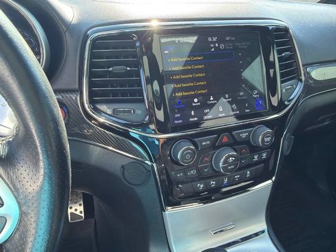 Used 2019 Jeep Grand Cherokee SRT AWD/4WD image 8