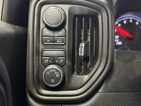 Used 2020 Chevrolet Silverado 1500 Custom w/ Custom Value Package image 14