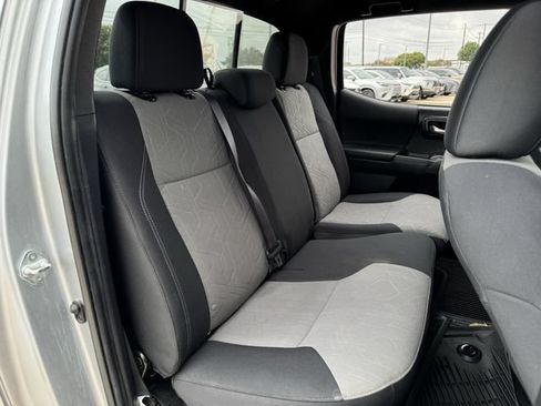Used 2023 Toyota Tacoma TRD Sport AWD/4WD image 28