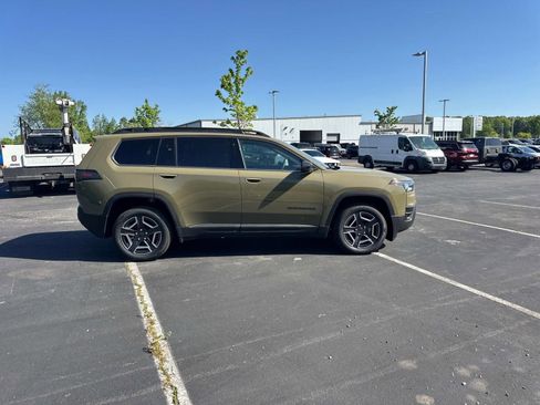 New 2026 Jeep Cherokee Laredo AWD/4WD image 29