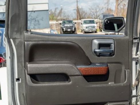 Used 2017 GMC Sierra 1500 SLE w/ SLE Value Package image 33