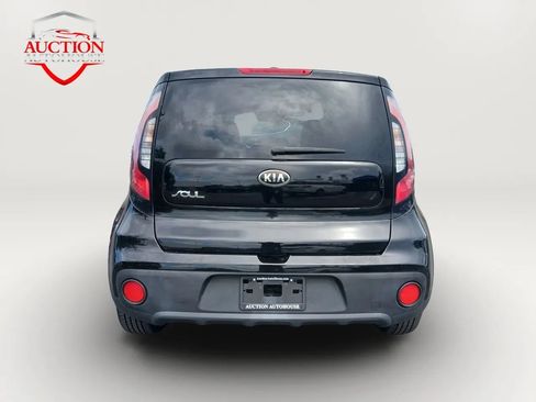 Used 2018 Kia Soul FWD image 6