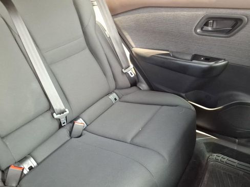 Used 2023 Nissan Rogue S image 18