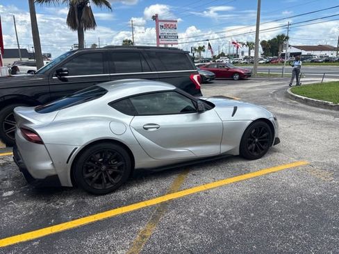 Used 2022 Toyota Supra w/ Safety & Technology Package RWD image 5