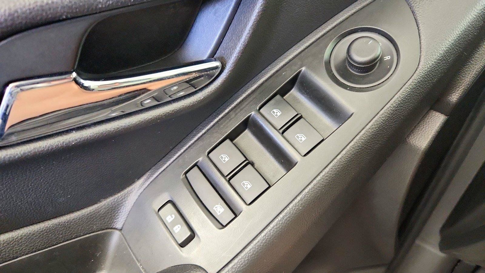 Used 2020 Chevrolet Trax LT w/ LT Convenience Package FWD image 35