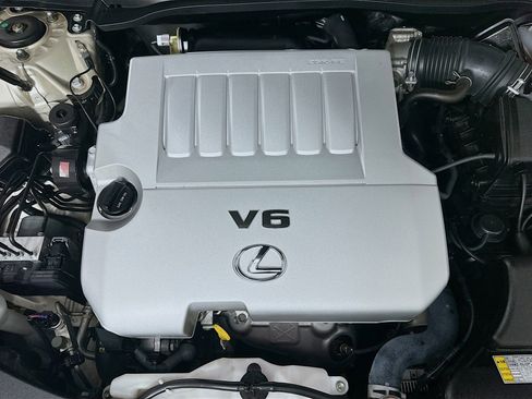 Used 2016 Lexus ES 350 w/ Luxury Package w/Wood Trim FWD image 36