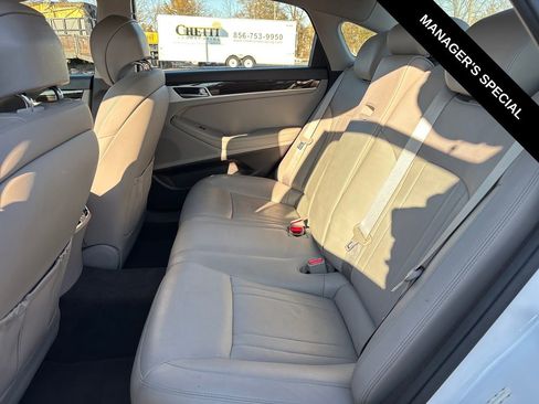 Used 2018 Genesis G80 3.8 AWD/4WD image 17
