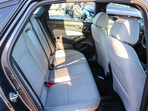 Used 2025 Honda Civic Sport image 19