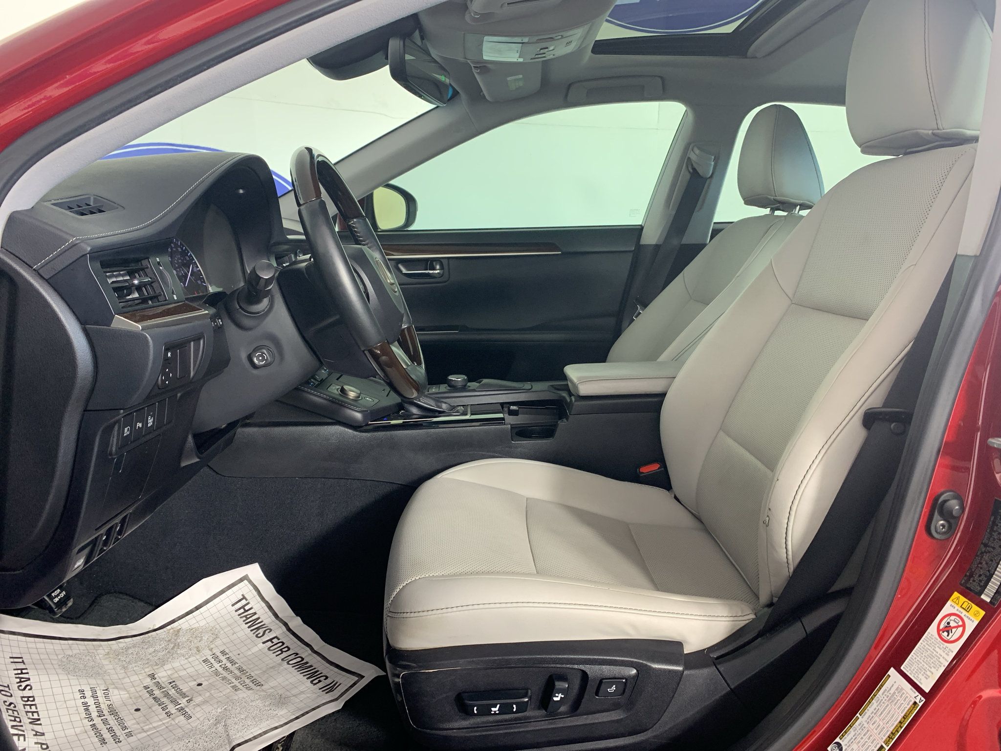 Used 2018 Lexus ES 350 w/ Premier Package FWD image 15
