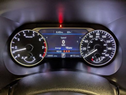 Used 2024 Nissan Sentra SV image 11