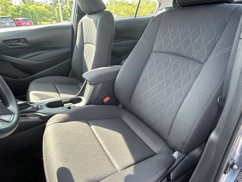 Used 2025 Toyota Corolla LE FWD image 19