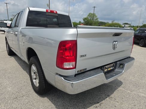 Used 2016 RAM 1500 Classic SLT RWD image 3