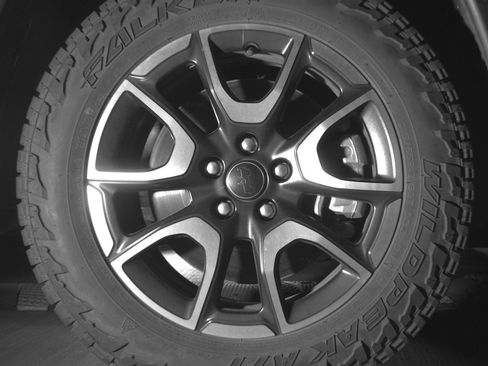 Used 2025 Jeep Compass Trailhawk AWD/4WD image 13