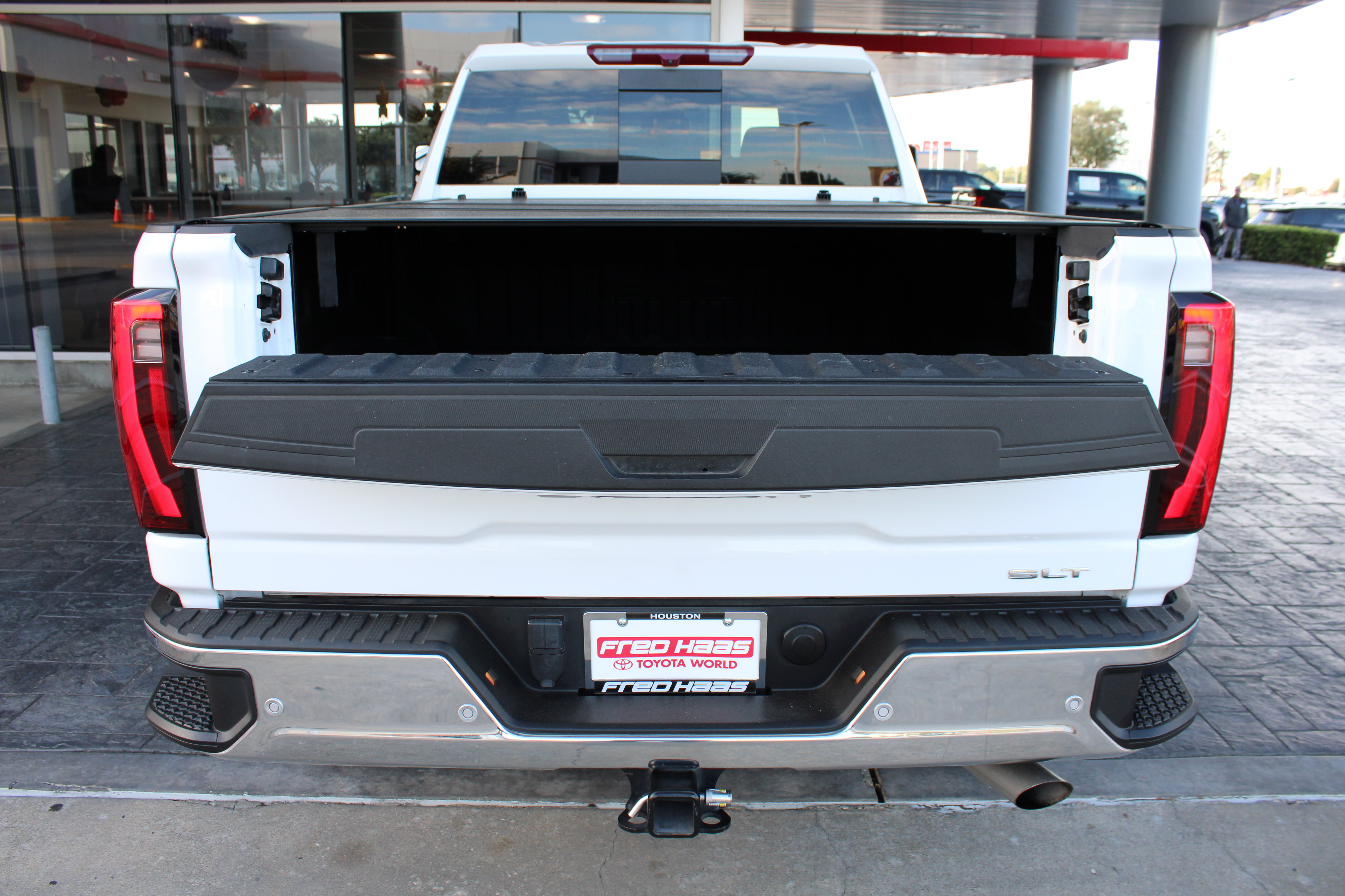 Used 2025 GMC Sierra 2500 SLT w/ Texas SLT Premium Package AWD/4WD image 9