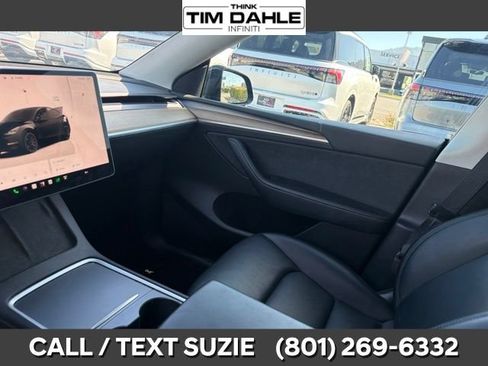 Used 2023 Tesla Model Y Performance AWD/4WD image 19