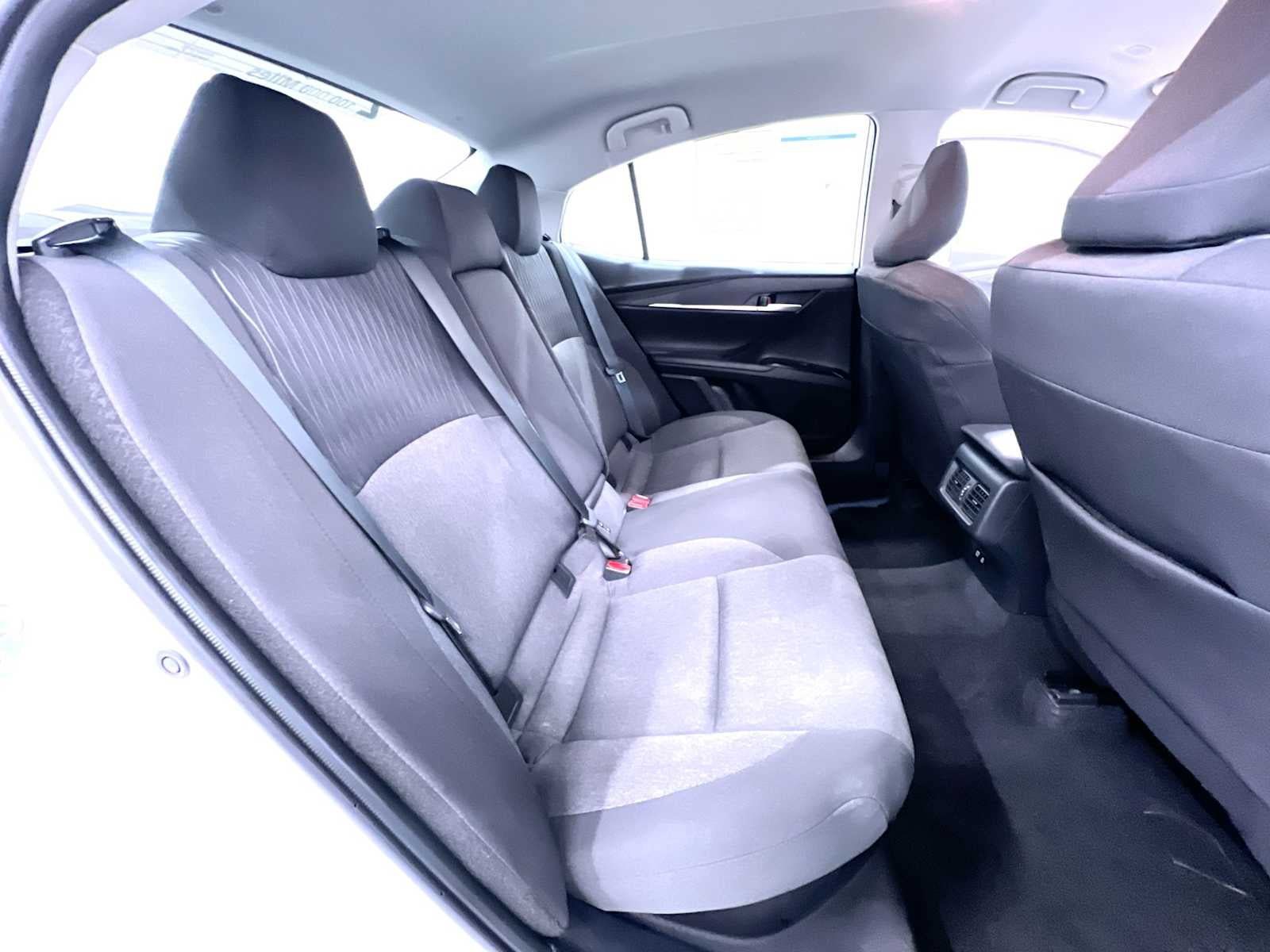 Used 2025 Toyota Camry LE FWD image 36