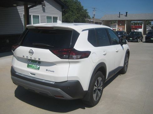 Used 2023 Nissan Rogue SV AWD/4WD image 8
