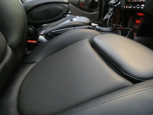 Used 2018 MINI Cooper S image 10