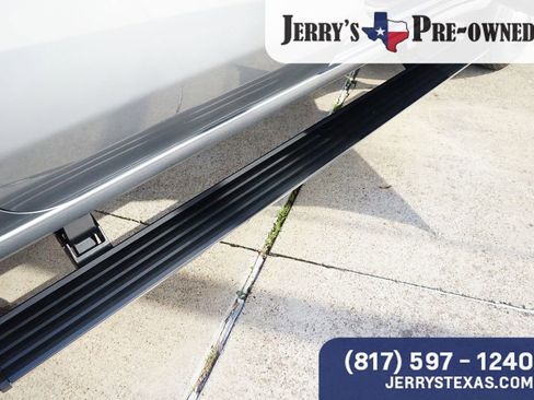 Used 2024 GMC Sierra 3500 Denali Ultimate image 25