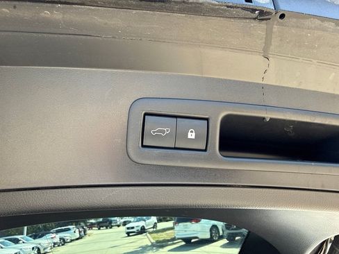 Used 2019 Lexus UX 200 F Sport w/ F Sport Premium Package FWD image 8