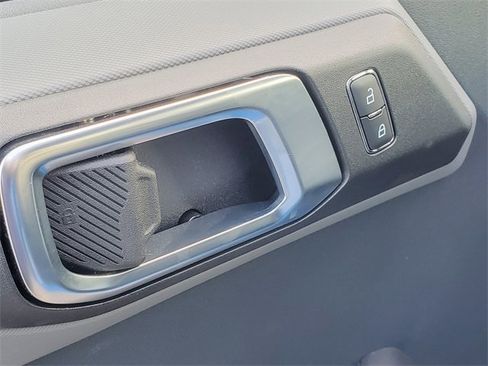 Used 2024 Ford Bronco Big Bend image 16