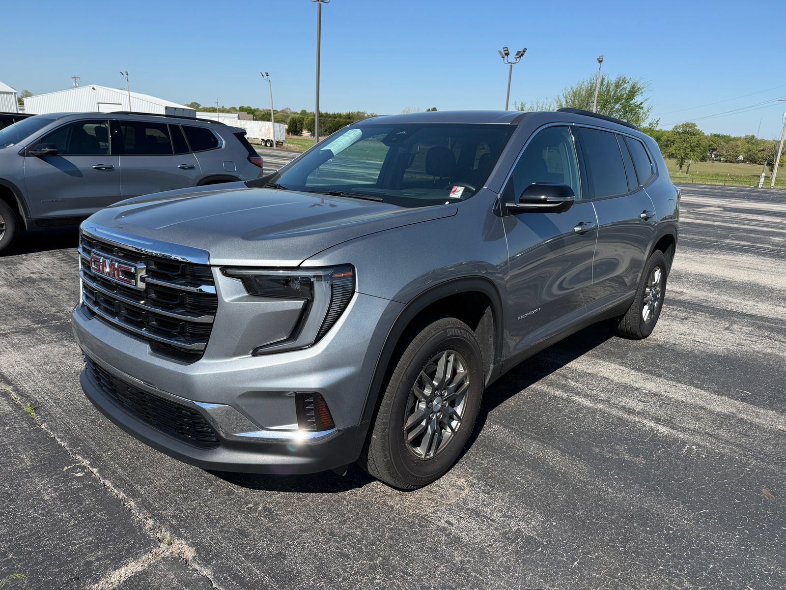 Used 2025 GMC Acadia Elevation FWD image 15