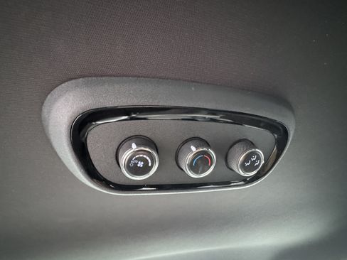 Used 2025 Dodge Durango GT AWD/4WD image 22