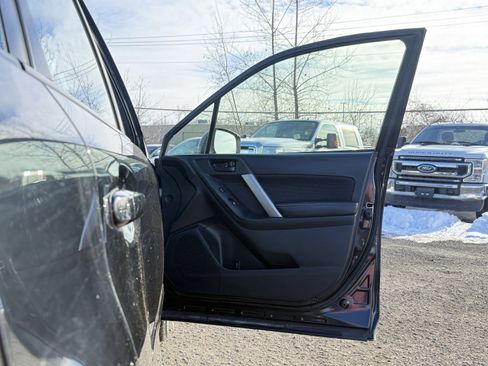 Used 2017 Subaru Forester 2.5i w/ Alloy Wheel Package image 30