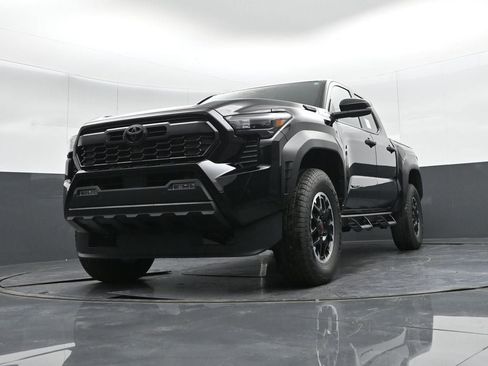 New 2026 Toyota Tacoma TRD Off-Road w/ TRD Off Road Upgrade Package AWD/4WD image 52