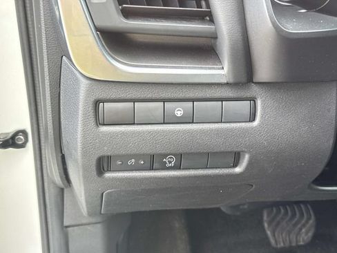 Certified 2023 Nissan Rogue SV AWD/4WD image 29