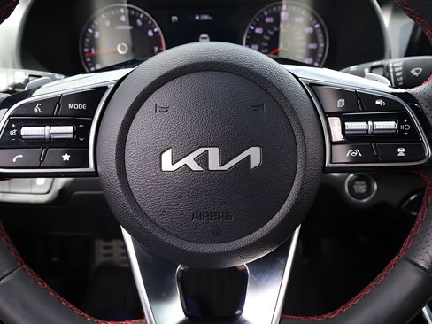 Used 2024 Kia Forte GT FWD image 21