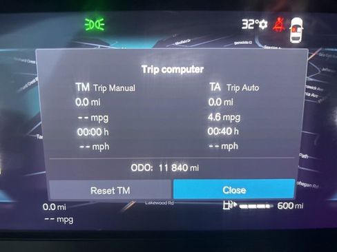 Certified 2025 Volvo XC60 B5 Plus image 21