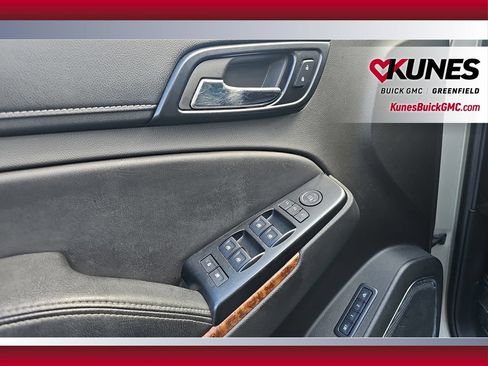 Used 2015 Chevrolet Suburban LTZ AWD/4WD image 14