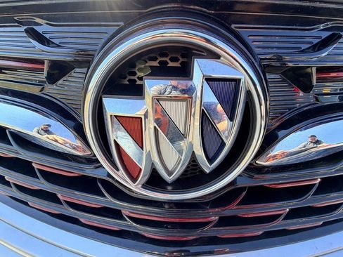 Used 2023 Buick Encore GX Select w/ Sport Touring Package image 18