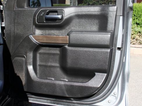 Used 2020 Chevrolet Silverado 1500 LT image 36