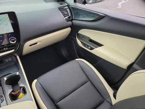 Used 2024 Lexus NX 250 FWD w/ Cold Area Package image 19