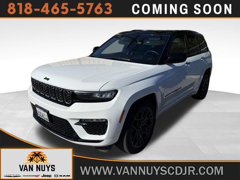 Used 2024 Jeep Grand Cherokee Summit AWD/4WD image 1
