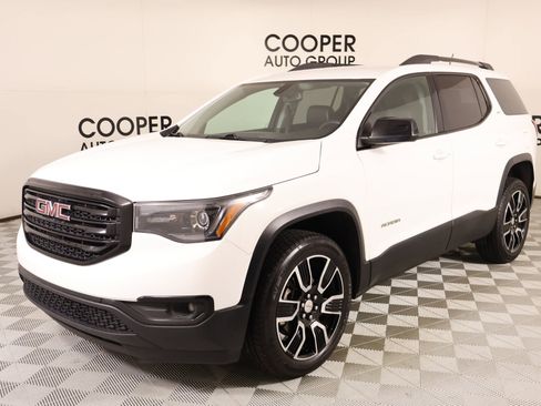 Used 2019 GMC Acadia SLT w/ Black Edition image 10
