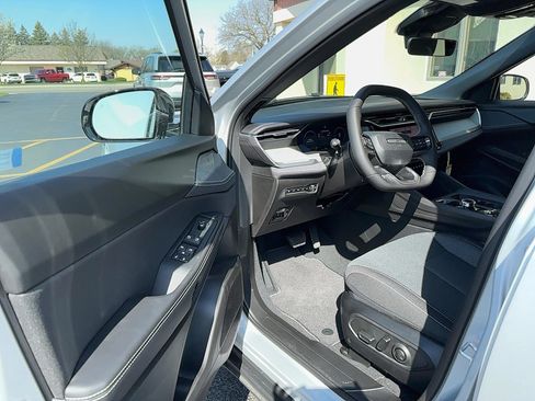 New 2026 Jeep Cherokee Laredo AWD/4WD image 14