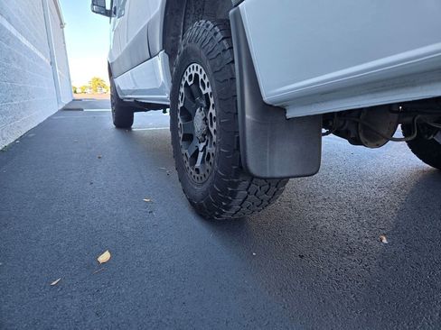 Used 2020 Mercedes-Benz Sprinter 2500 image 34