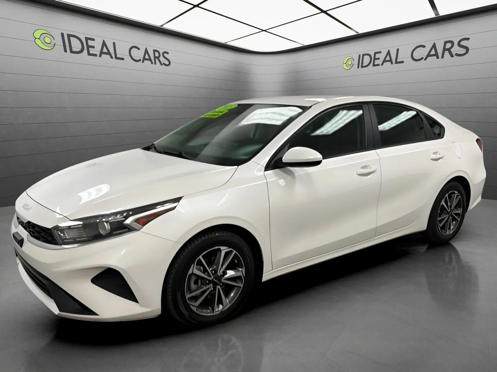 Used 2023 Kia Forte LXS FWD image 1