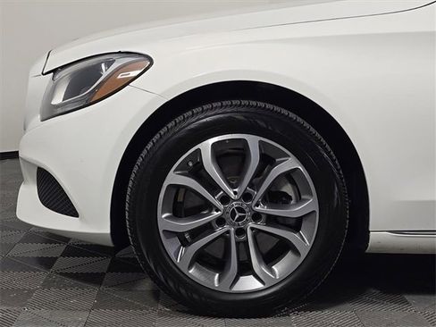 Used 2018 Mercedes-Benz C 300 4MATIC Sedan image 11