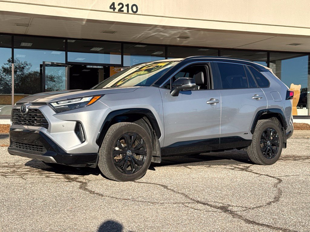 Used 2024 Toyota RAV4 XSE w/ Advanced Technology Package AWD/4WD image 7