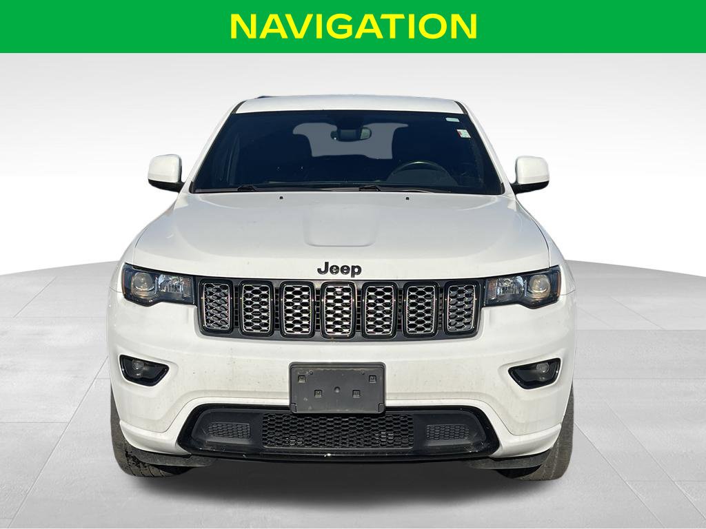 Used 2020 Jeep Grand Cherokee Altitude AWD/4WD image 3