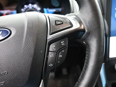 Used 2022 Ford Edge Titanium w/ Equipment Group 301A AWD/4WD image 19