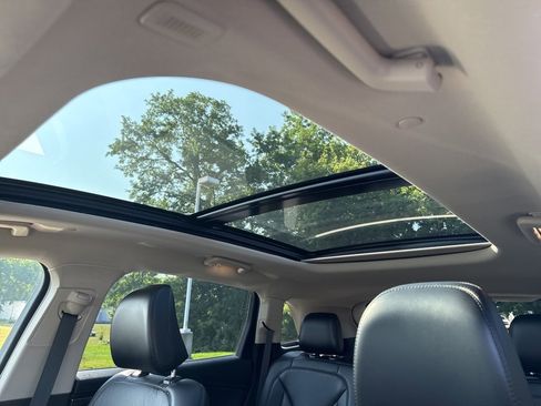 Used 2022 Lincoln Nautilus Reserve w/ Equipment Group 201A image 19